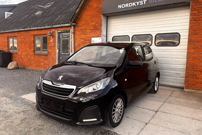 Sort Peugeot 108 fra 2014