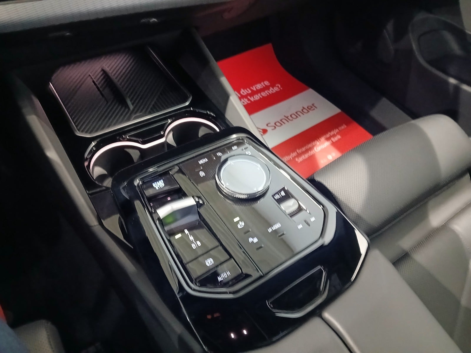 Sort BMW i5 fra 2025