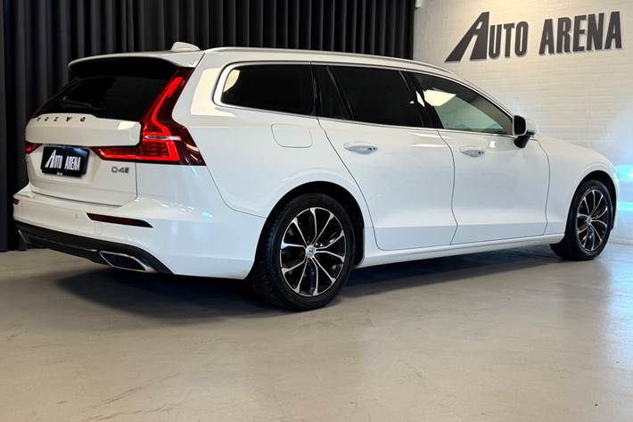 Hvid Volvo V60 fra 2019