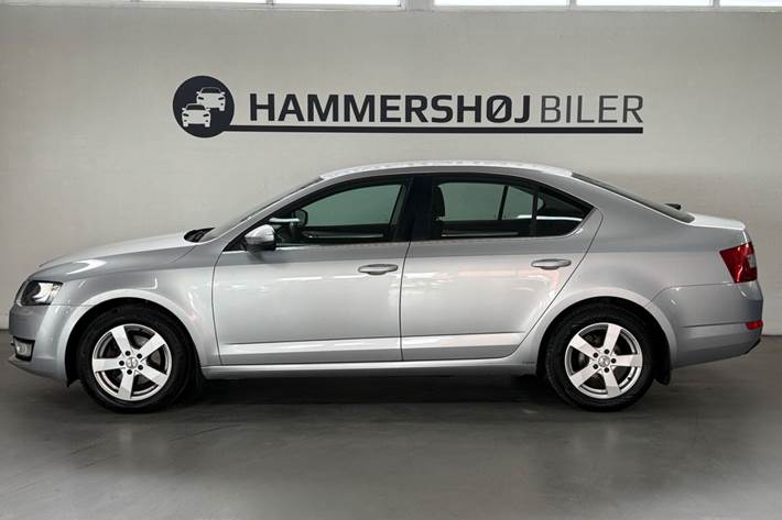 Sølv Skoda Octavia fra 2014