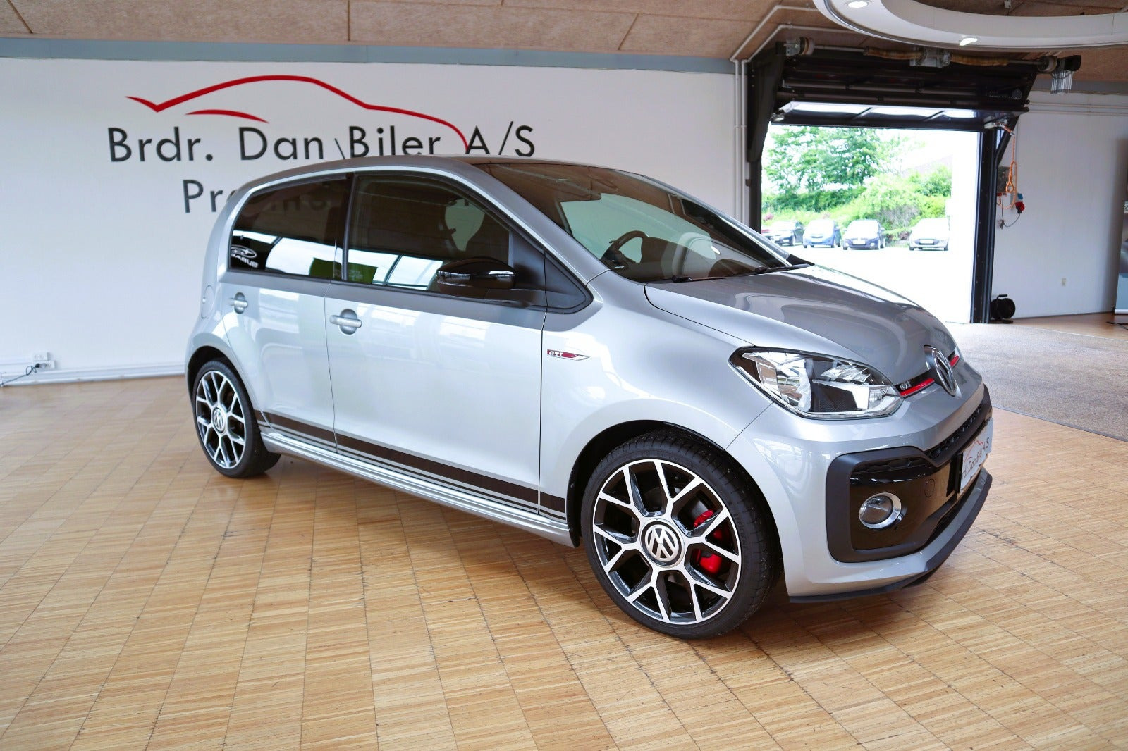 Orange VW UP! fra 2019