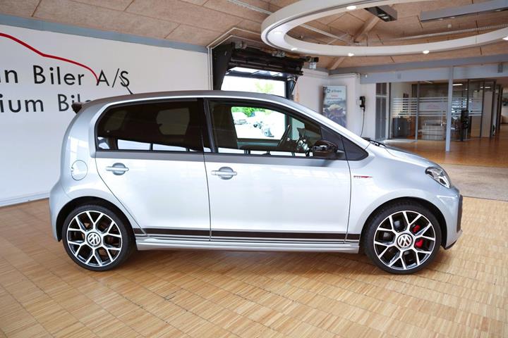 Orange VW UP! fra 2019
