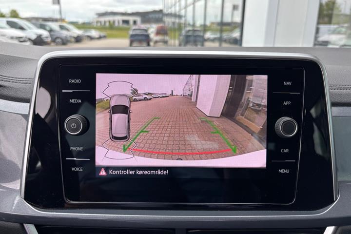 Hvid VW T-Roc fra 2022
