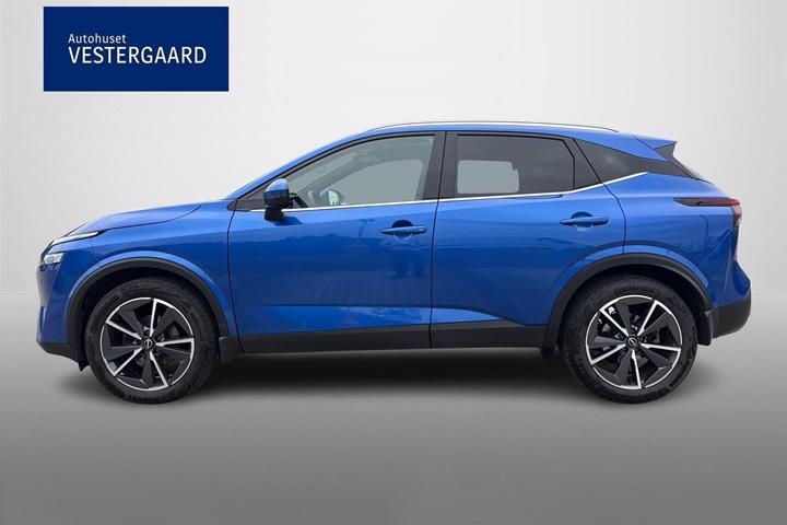 Blå Nissan Qashqai fra 2023