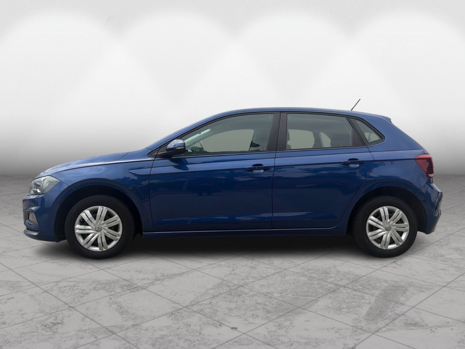 Blå VW Polo fra 2018