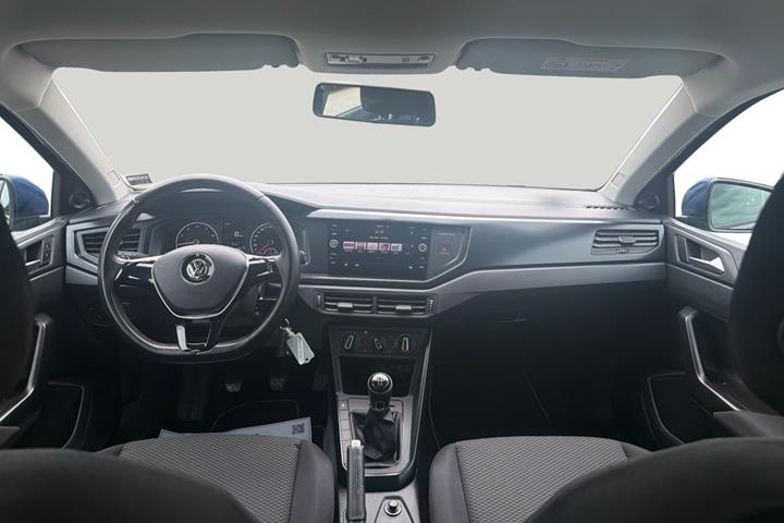 Blå VW Polo fra 2018