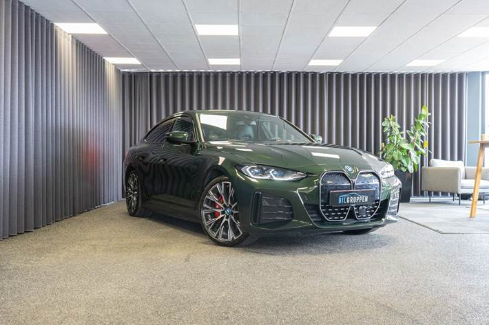 Grøn BMW i4 fra 2023