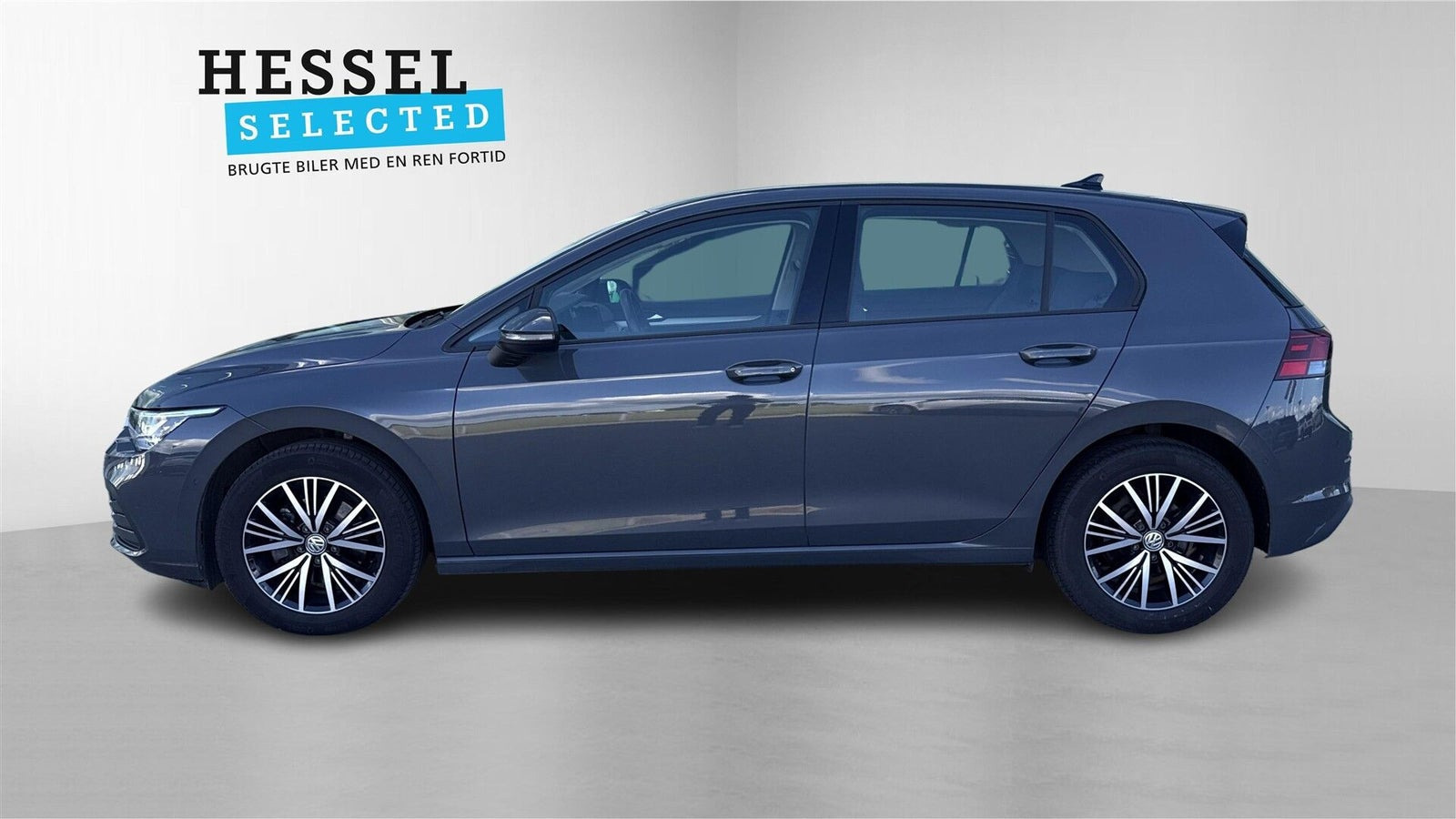 Grå VW Golf VIII fra 2024