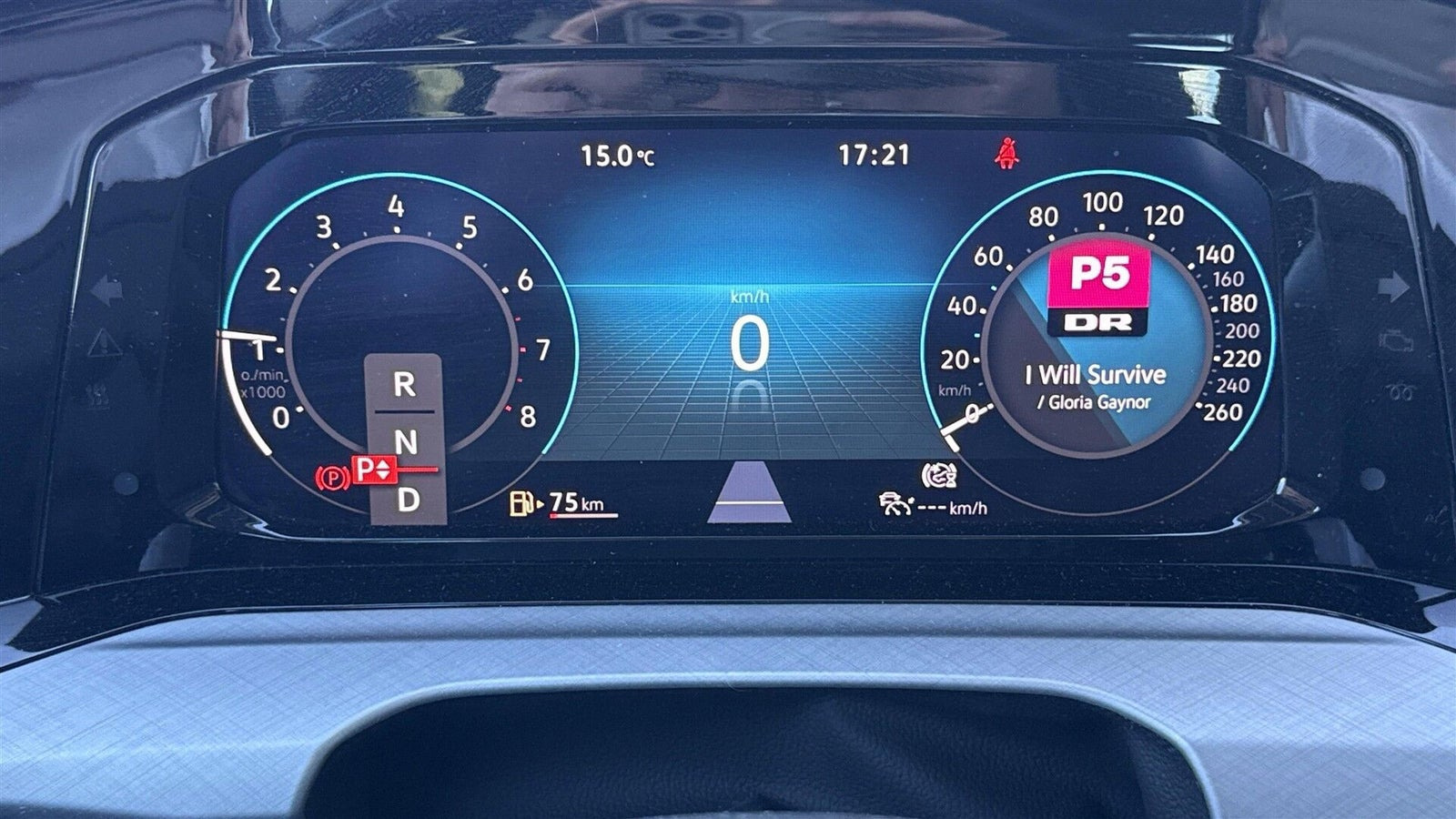 Grå VW Golf VIII fra 2024