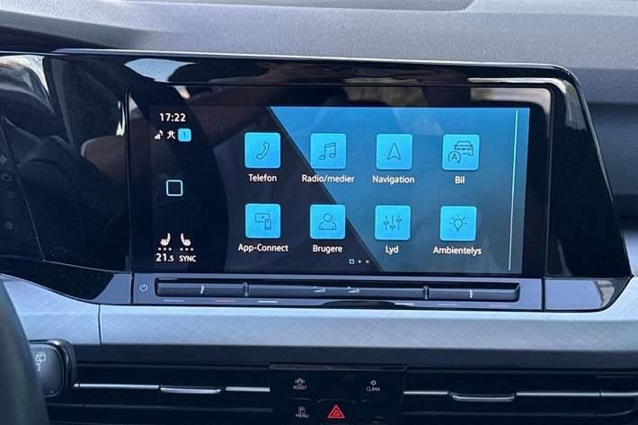 Grå VW Golf VIII fra 2024