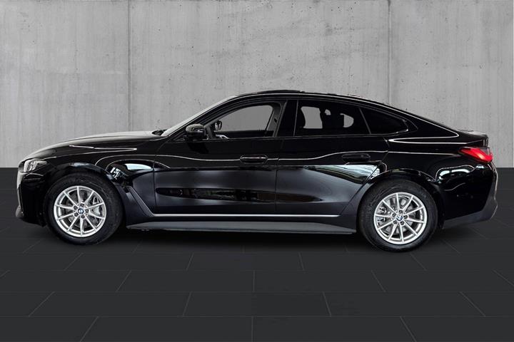 Sort BMW i4 fra 2025