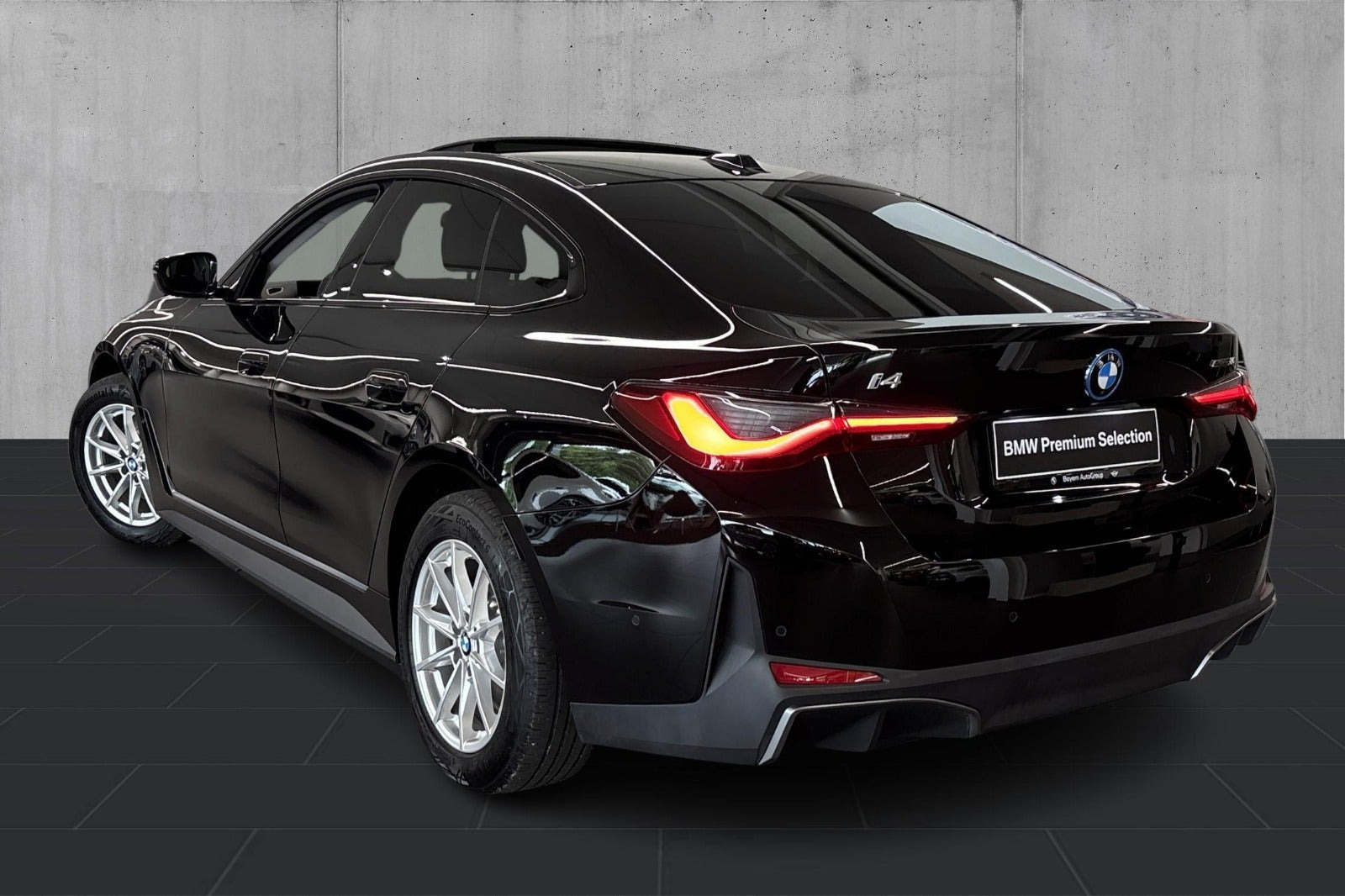 Sort BMW i4 fra 2025