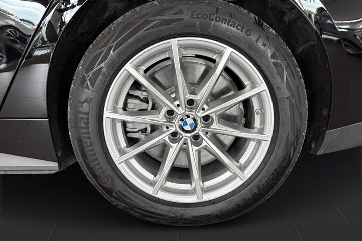 Sort BMW i4 fra 2025