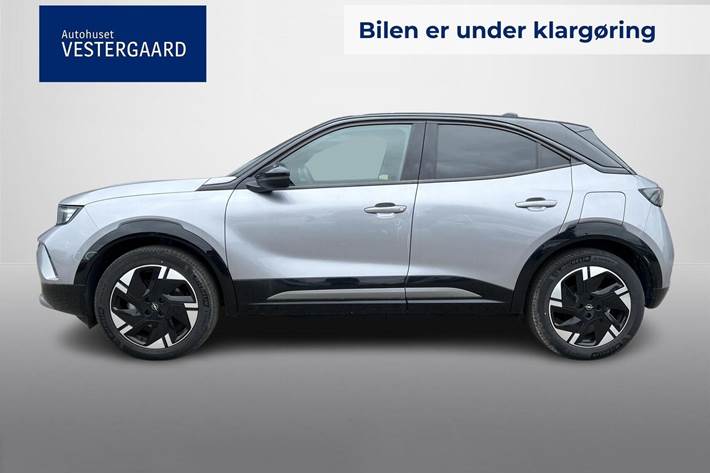 Grå Opel Mokka-e fra 2025