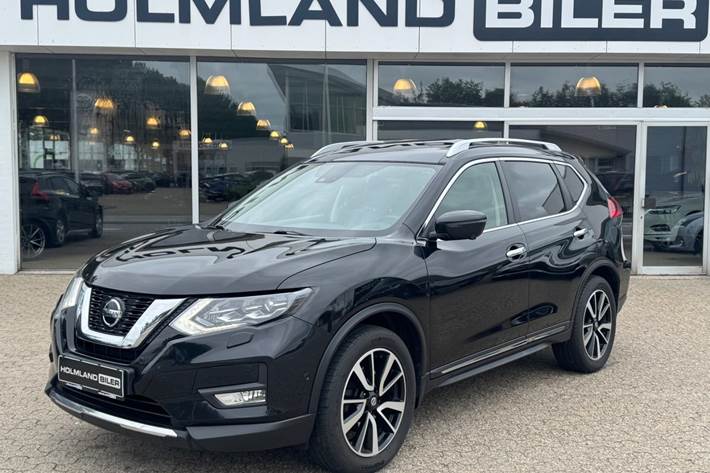 Sort Nissan X-Trail fra 2019