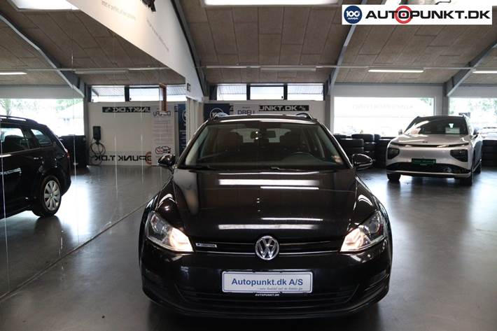 Sort VW Golf VII fra 2015