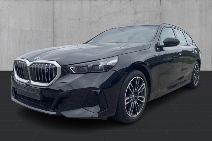 Sort BMW i5 fra 2025