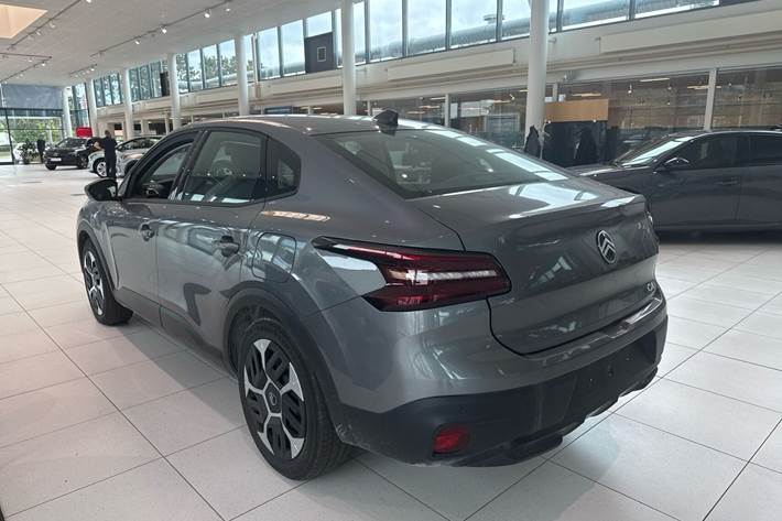 Grå Citroën ë-C4 X fra 2025