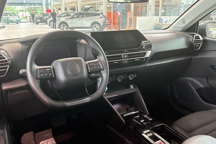 Grå Citroën ë-C4 X fra 2025