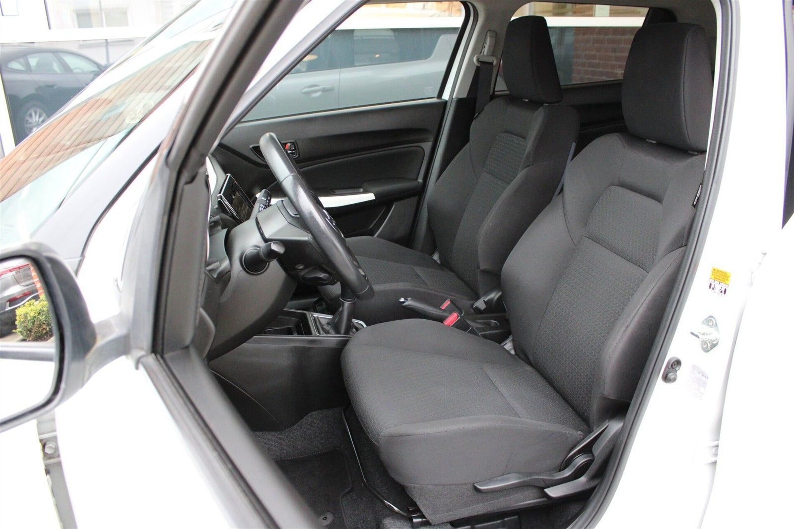 Hvid Suzuki Swift fra 2020