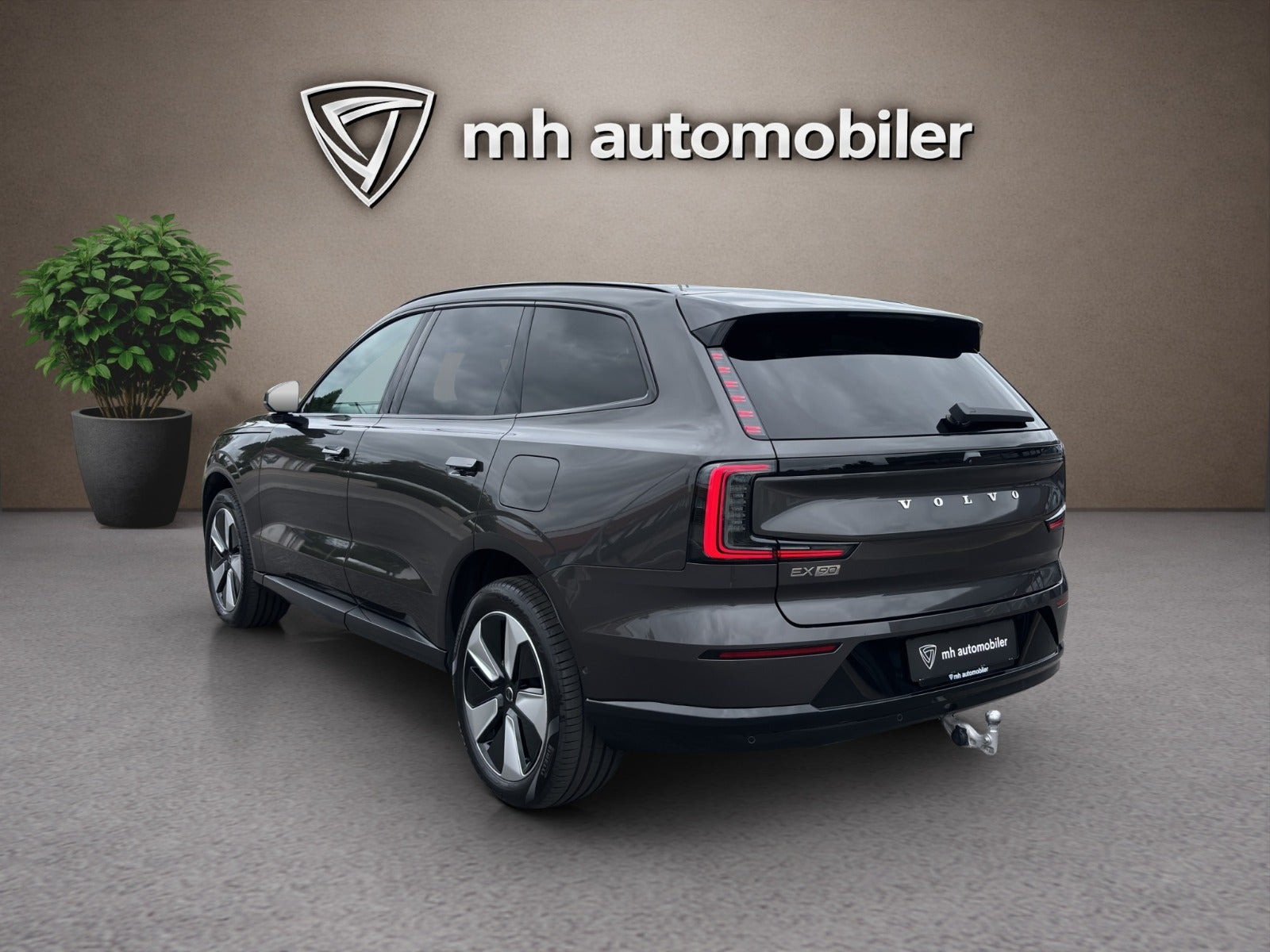 Grå Volvo EX90 fra 2025