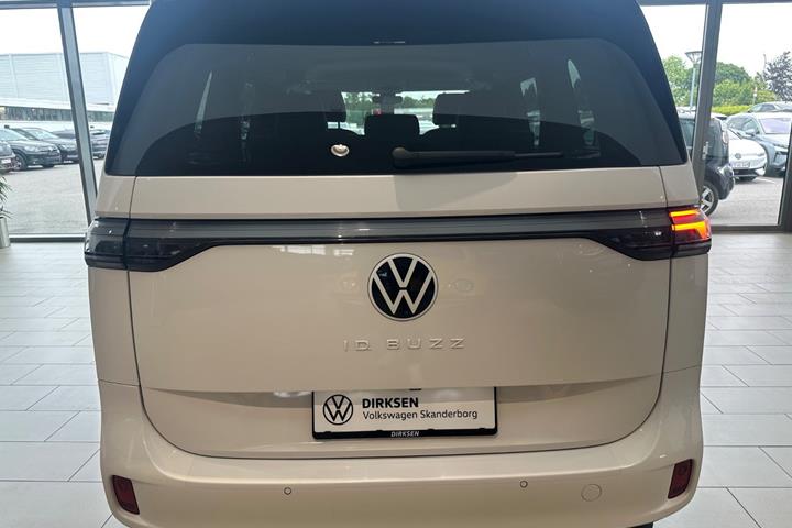 Hvid VW ID.Buzz fra 2023