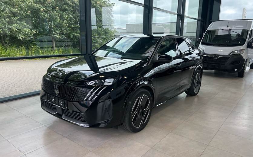 Peugeot e-3008 EL GT Pack 210HK 5d Aut.