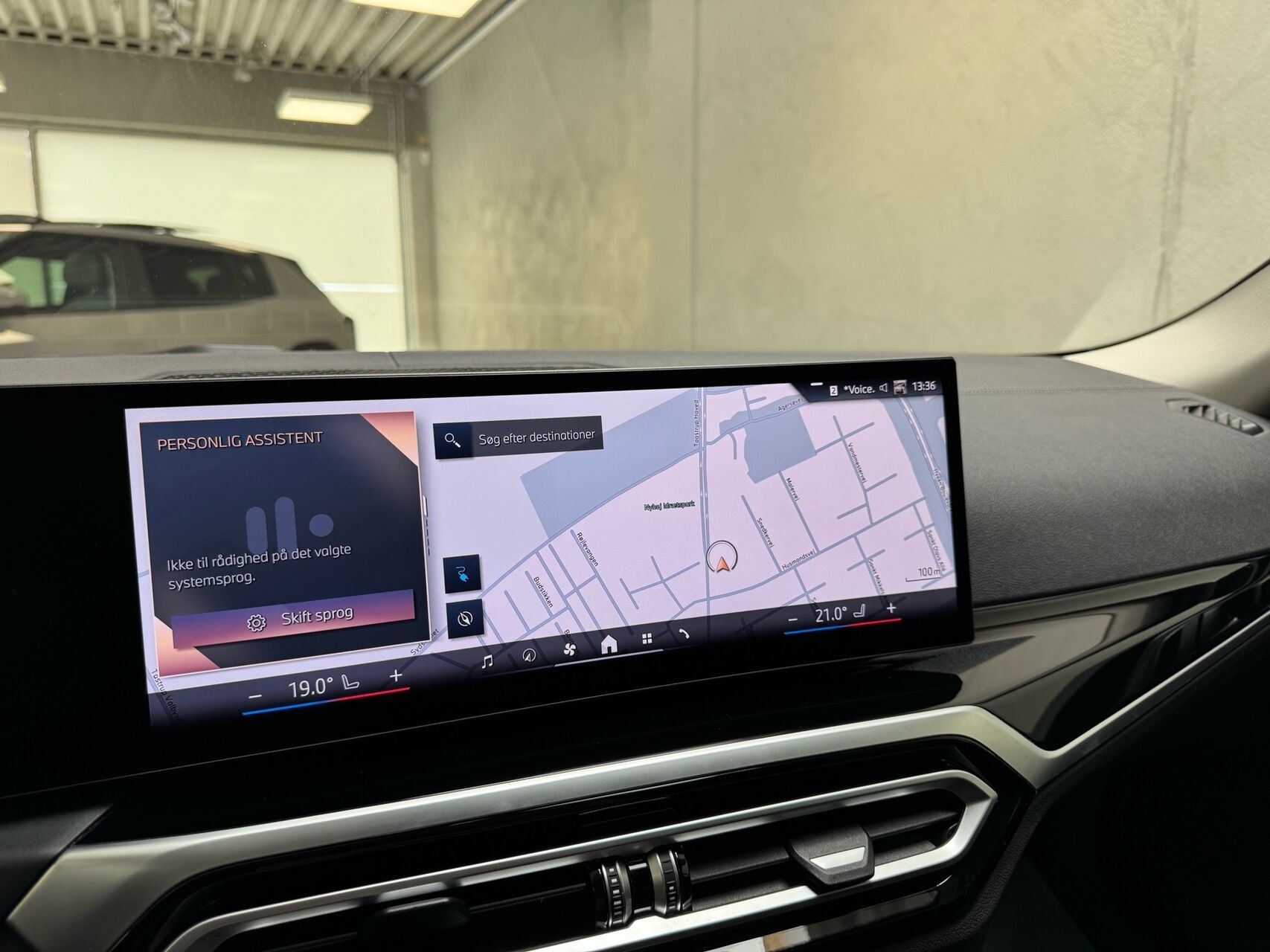 Hvid BMW i4 fra 2023