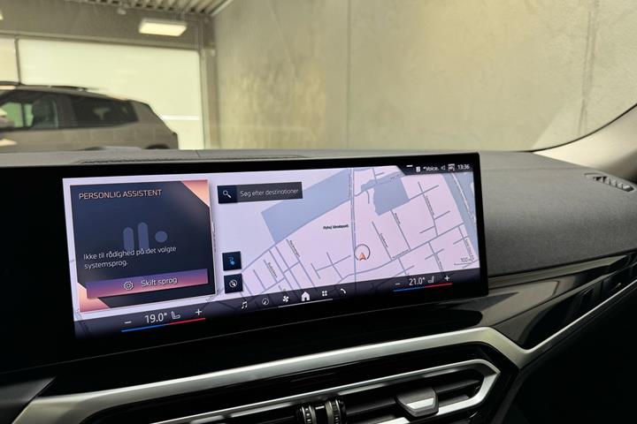 Hvid BMW i4 fra 2023