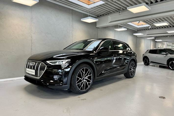 Sort Audi e-tron fra 2022