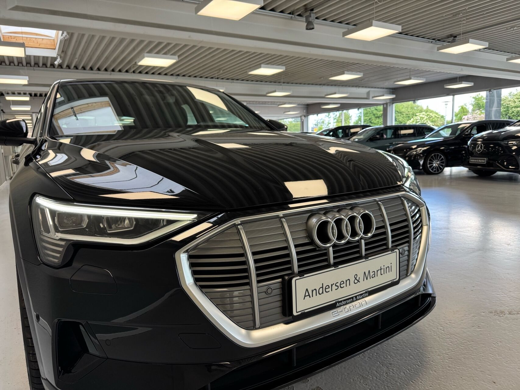 Sort Audi e-tron fra 2022
