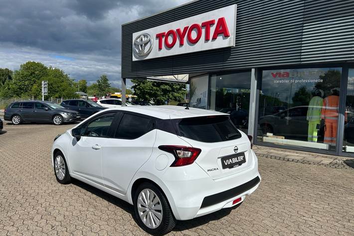 Hvid Nissan Micra fra 2022