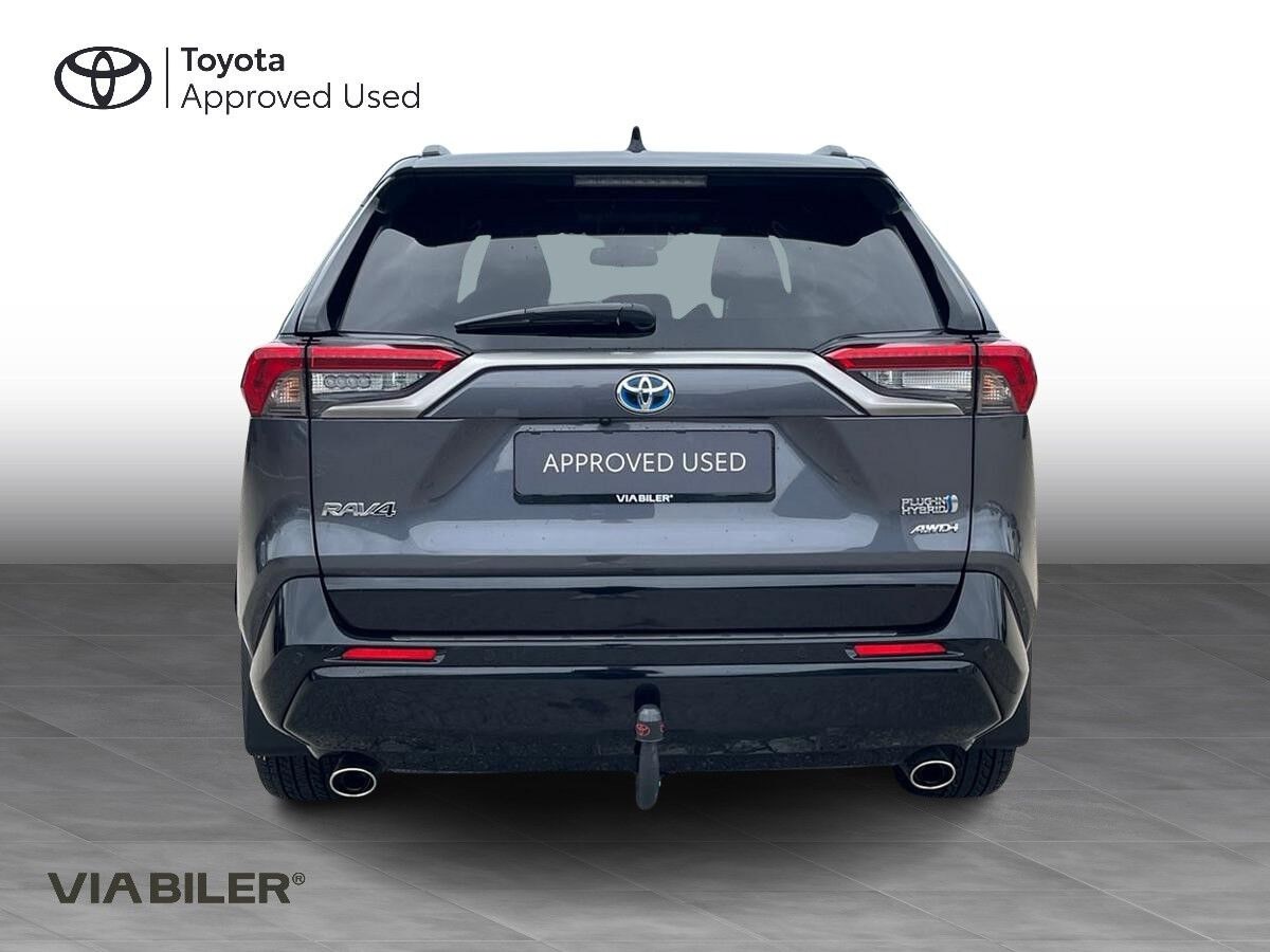 Grå Toyota RAV4 Plug-in fra 2021