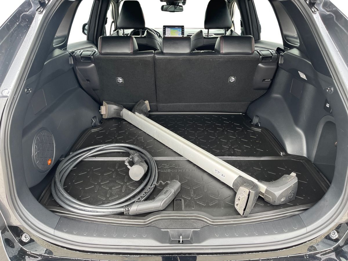 Grå Toyota RAV4 Plug-in fra 2021