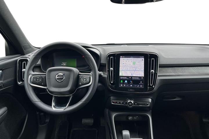 Grøn Volvo XC40 fra 2024
