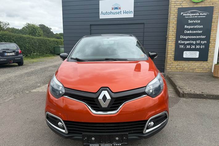 Orange Renault Captur fra 2015