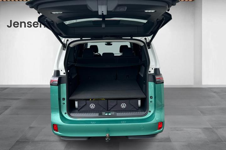 Grøn VW ID.Buzz fra 2024