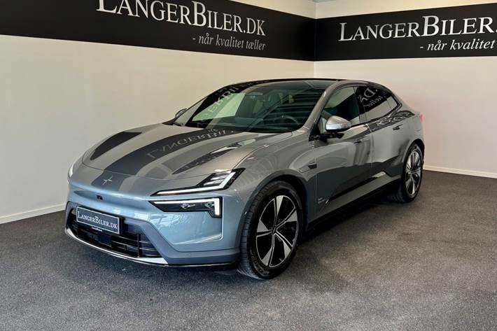 Grå Polestar 4 fra 2026