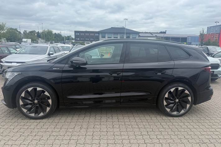 Sort Skoda Enyaq fra 2022