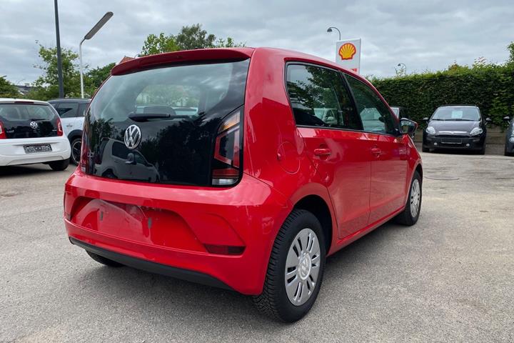 Rød VW UP! fra 2017