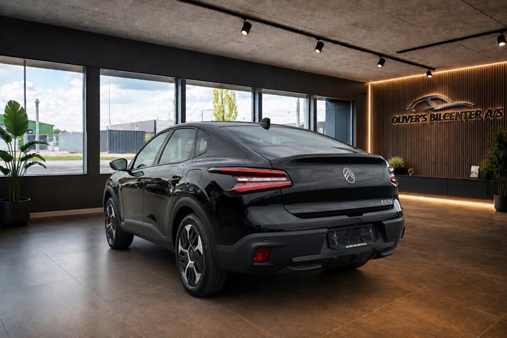 Sort Citroën ë-C4 X fra 2025