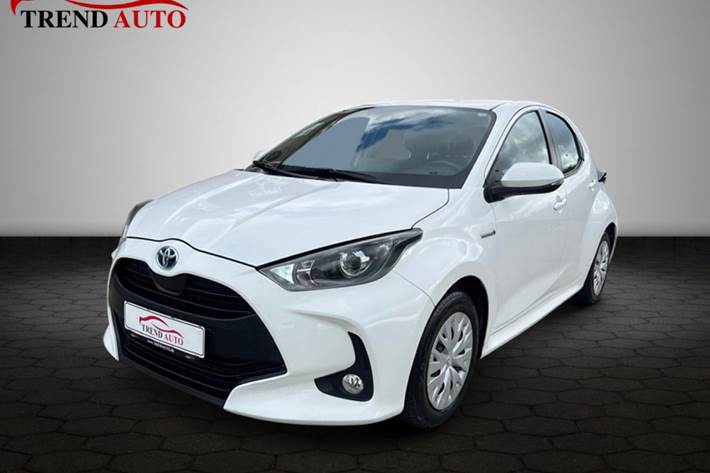Hvid Toyota Yaris fra 2021