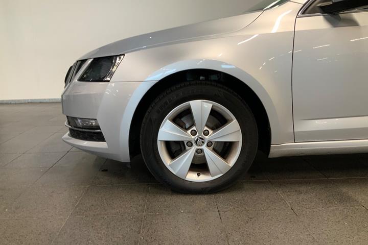 Sølv Skoda Octavia fra 2019