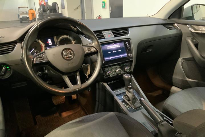Sølv Skoda Octavia fra 2019
