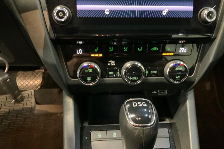 Sølv Skoda Octavia fra 2019