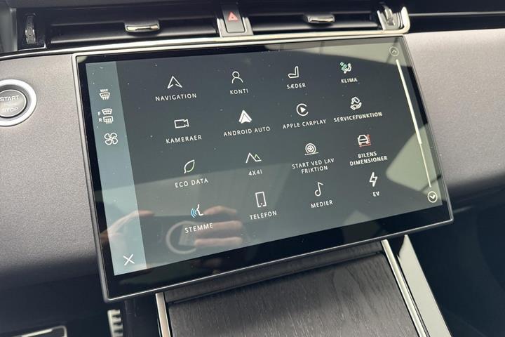 Grå Land Rover Range Rover evoque fra 2025