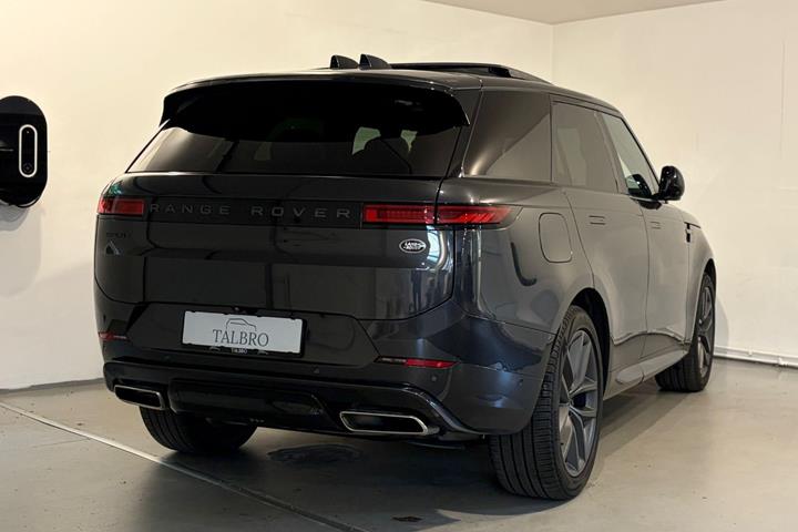 Grå Land Rover Range Rover sport fra 2023