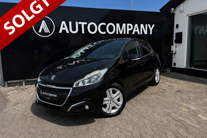 Sort Peugeot 208 fra 2018 set udefra