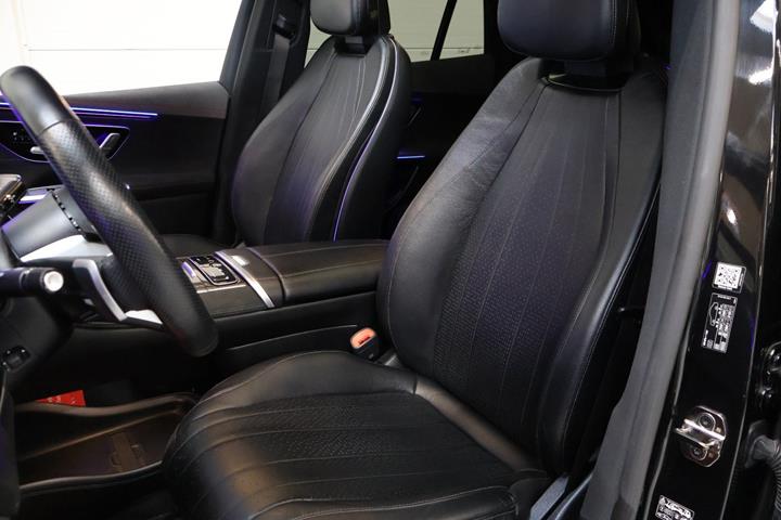 Sort Mercedes EQE500 SUV fra 2024