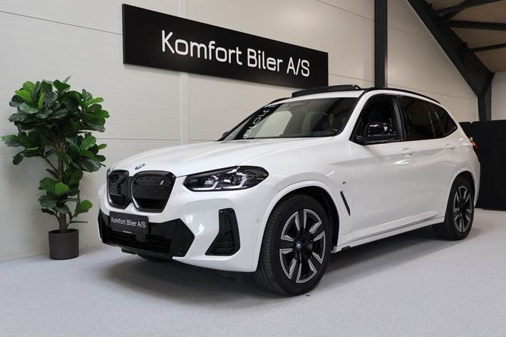 Hvid BMW iX3 fra 2022